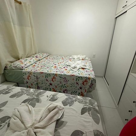 Flat Guarajuba 4 Quartos Terreo A Beira Mar - Pe Na Areia - Governanca Com Arrumadeira E Wi Fi Inclusos Camassari エクステリア 写真