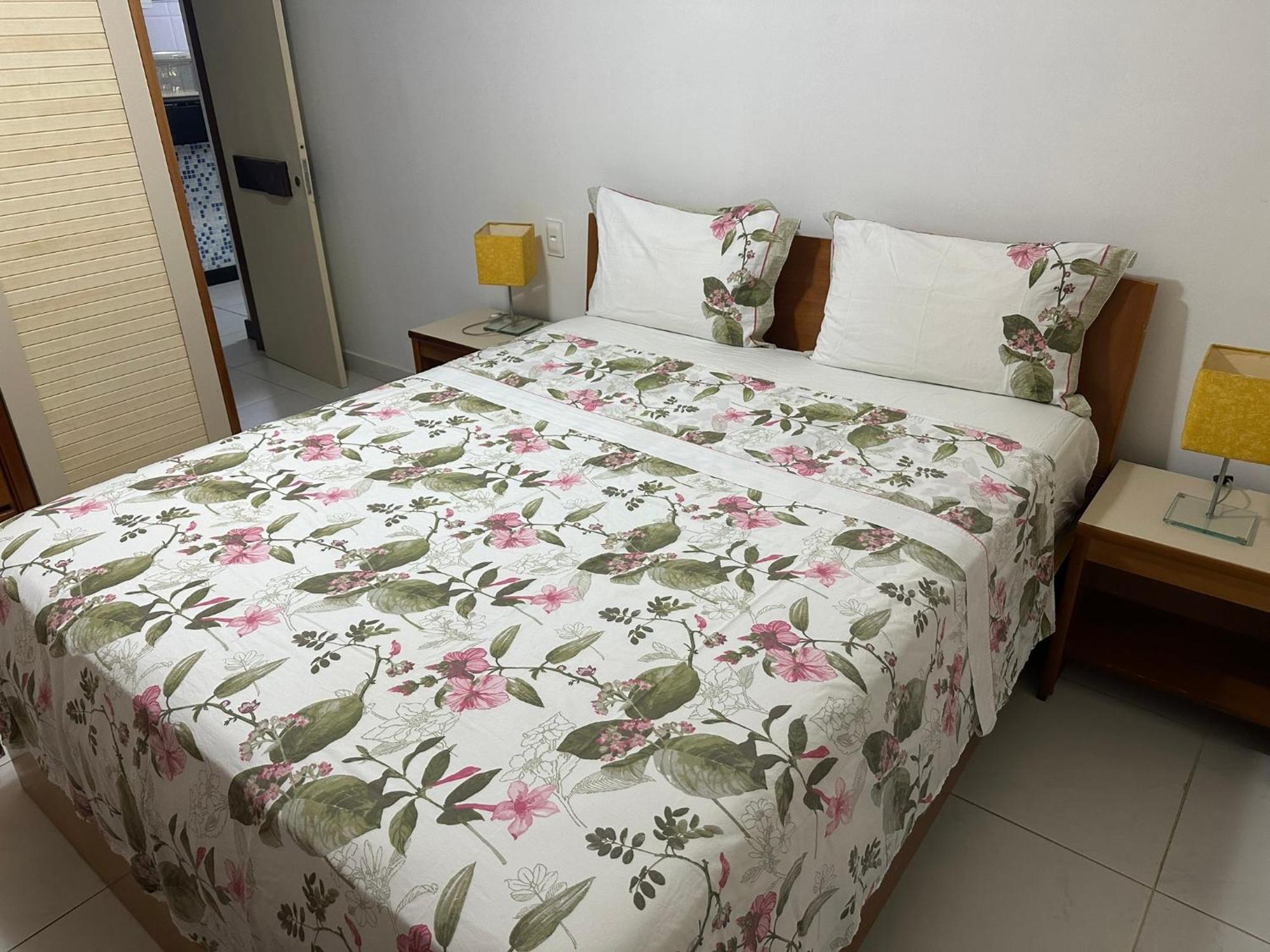 Flat Guarajuba 4 Quartos Terreo A Beira Mar - Pe Na Areia - Governanca Com Arrumadeira E Wi Fi Inclusos Camassari エクステリア 写真