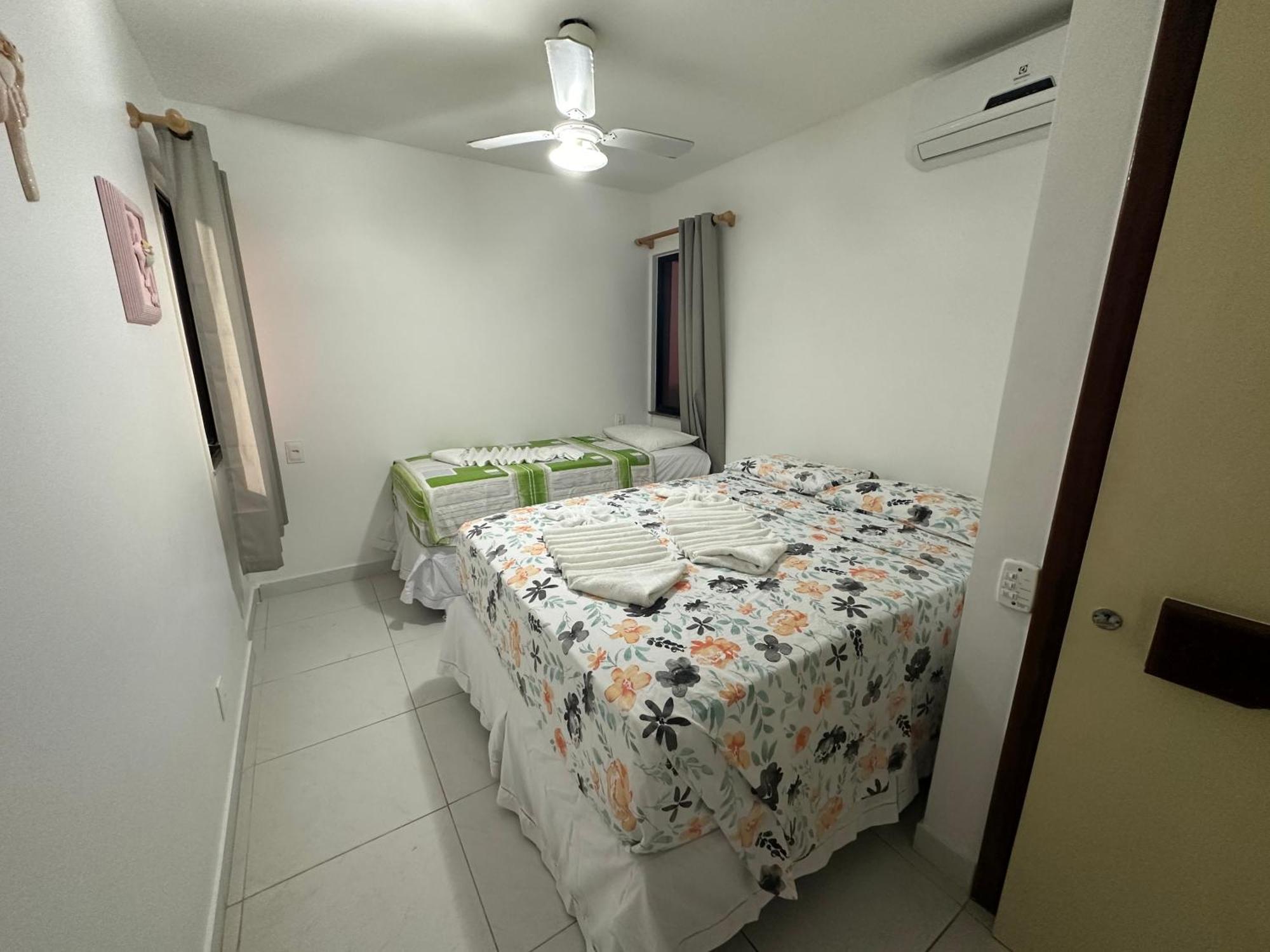 Flat Guarajuba 4 Quartos Terreo A Beira Mar - Pe Na Areia - Governanca Com Arrumadeira E Wi Fi Inclusos Camassari エクステリア 写真