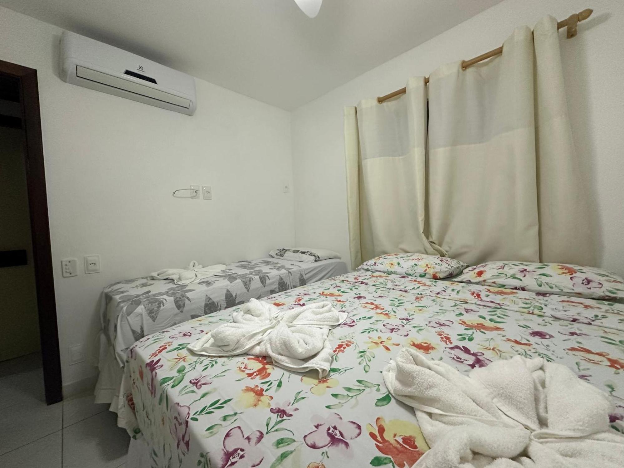 Flat Guarajuba 4 Quartos Terreo A Beira Mar - Pe Na Areia - Governanca Com Arrumadeira E Wi Fi Inclusos Camassari エクステリア 写真
