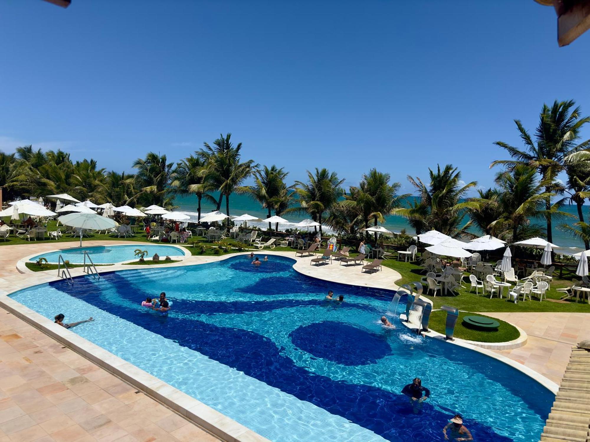 Flat Guarajuba 4 Quartos Terreo A Beira Mar - Pe Na Areia - Governanca Com Arrumadeira E Wi Fi Inclusos Camassari エクステリア 写真