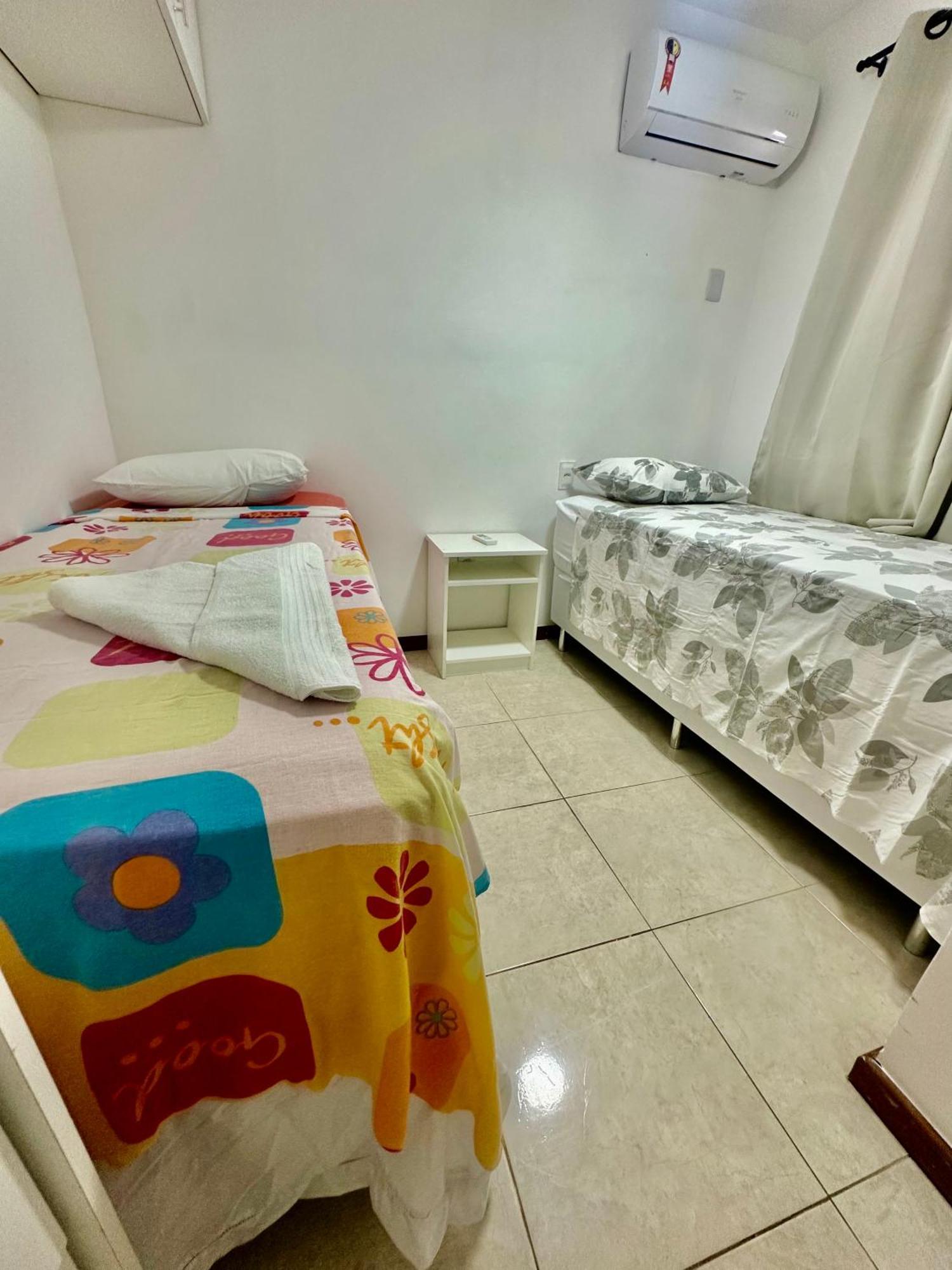 Flat Guarajuba 4 Quartos Terreo A Beira Mar - Pe Na Areia - Governanca Com Arrumadeira E Wi Fi Inclusos Camassari エクステリア 写真
