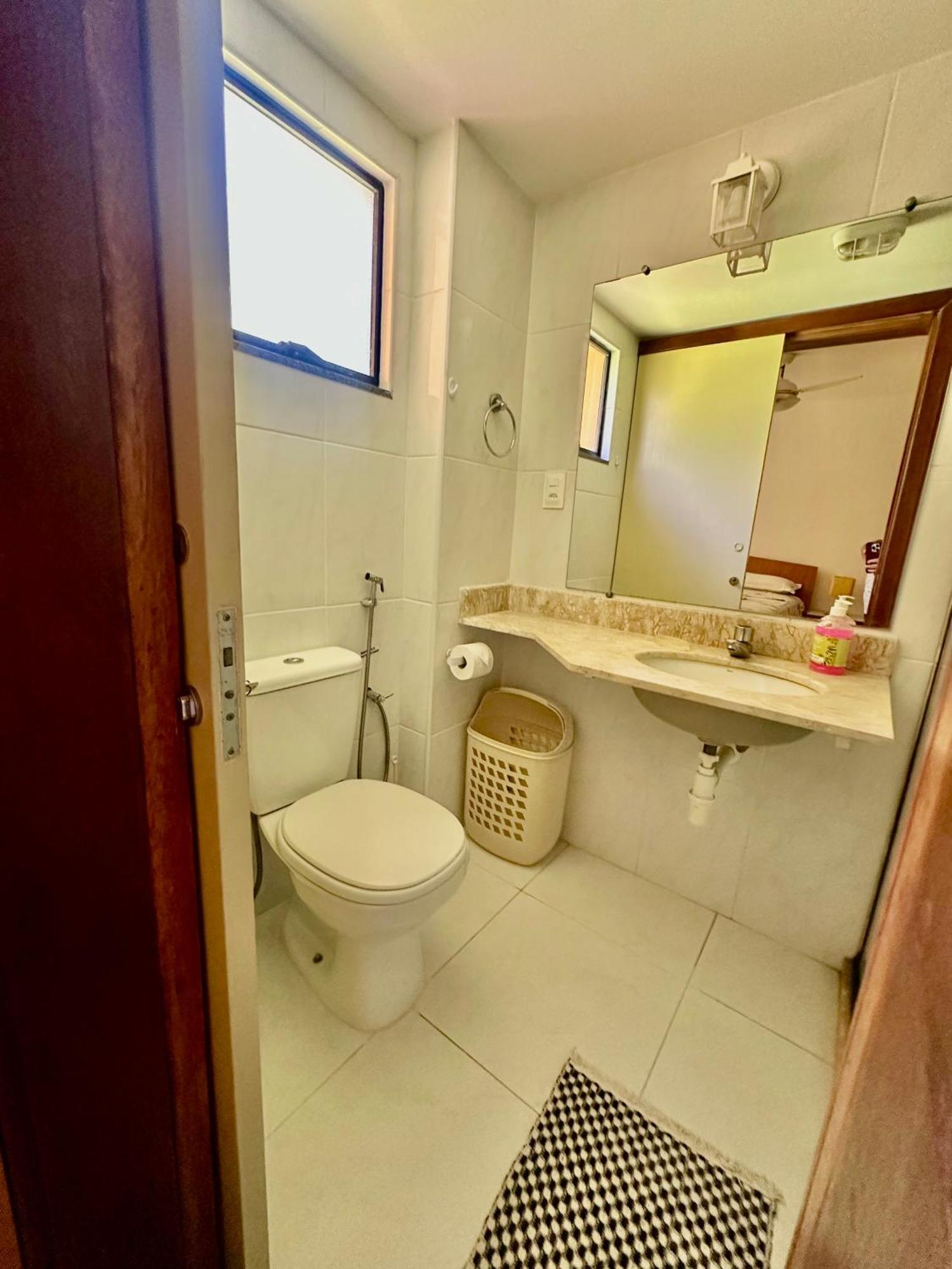 Flat Guarajuba 4 Quartos Terreo A Beira Mar - Pe Na Areia - Governanca Com Arrumadeira E Wi Fi Inclusos Camassari エクステリア 写真